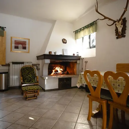 Vila Gozdarska Hisa Debeli Kamen Pivka